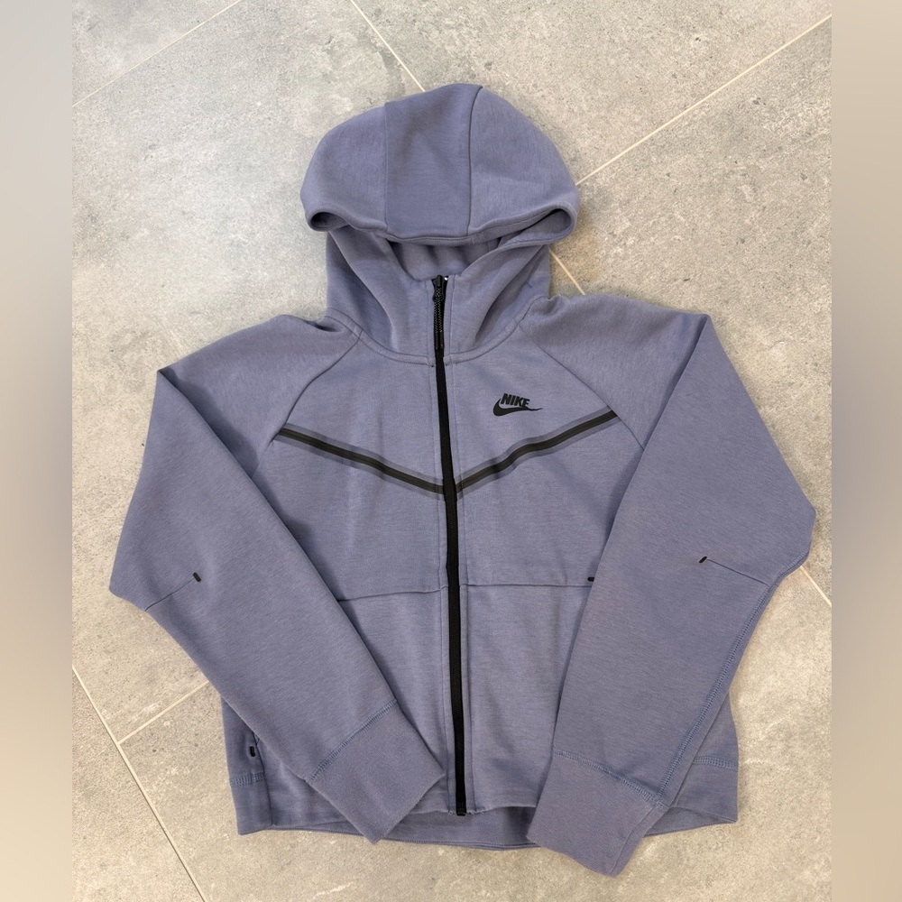 Nike Tech tracksuit / hoodie set - light purple/lavender/bluish tone. - Picture 4 of 10